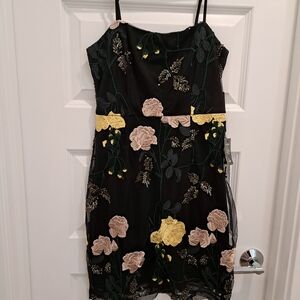 Lulu's beautiful Black Floral Embroidered Midi Dress